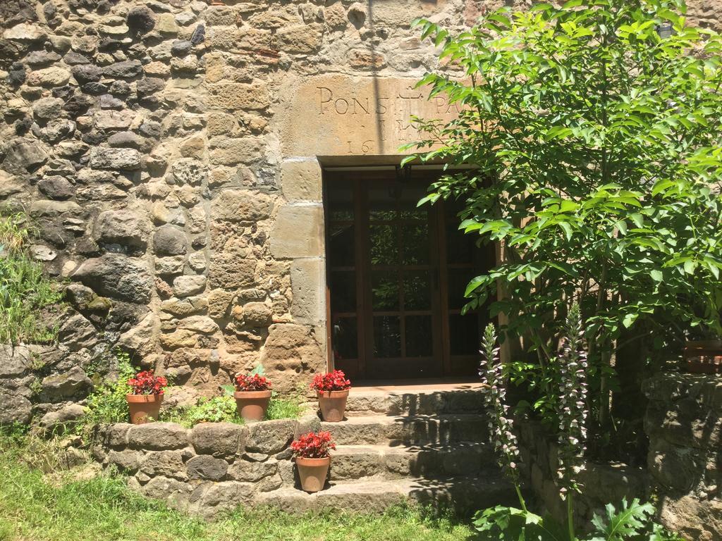 Mas Pardas Santa Pau Exterior photo